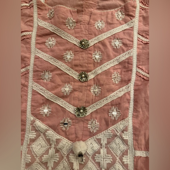 Lakshita Elegant Pink Embroidered Kurta - Picture 3 of 8